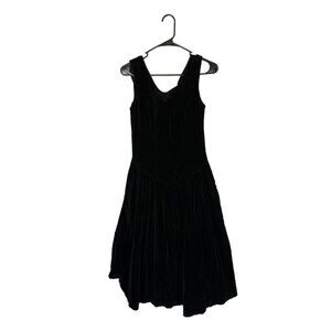 Vintage Esthete Black Velvet Dress